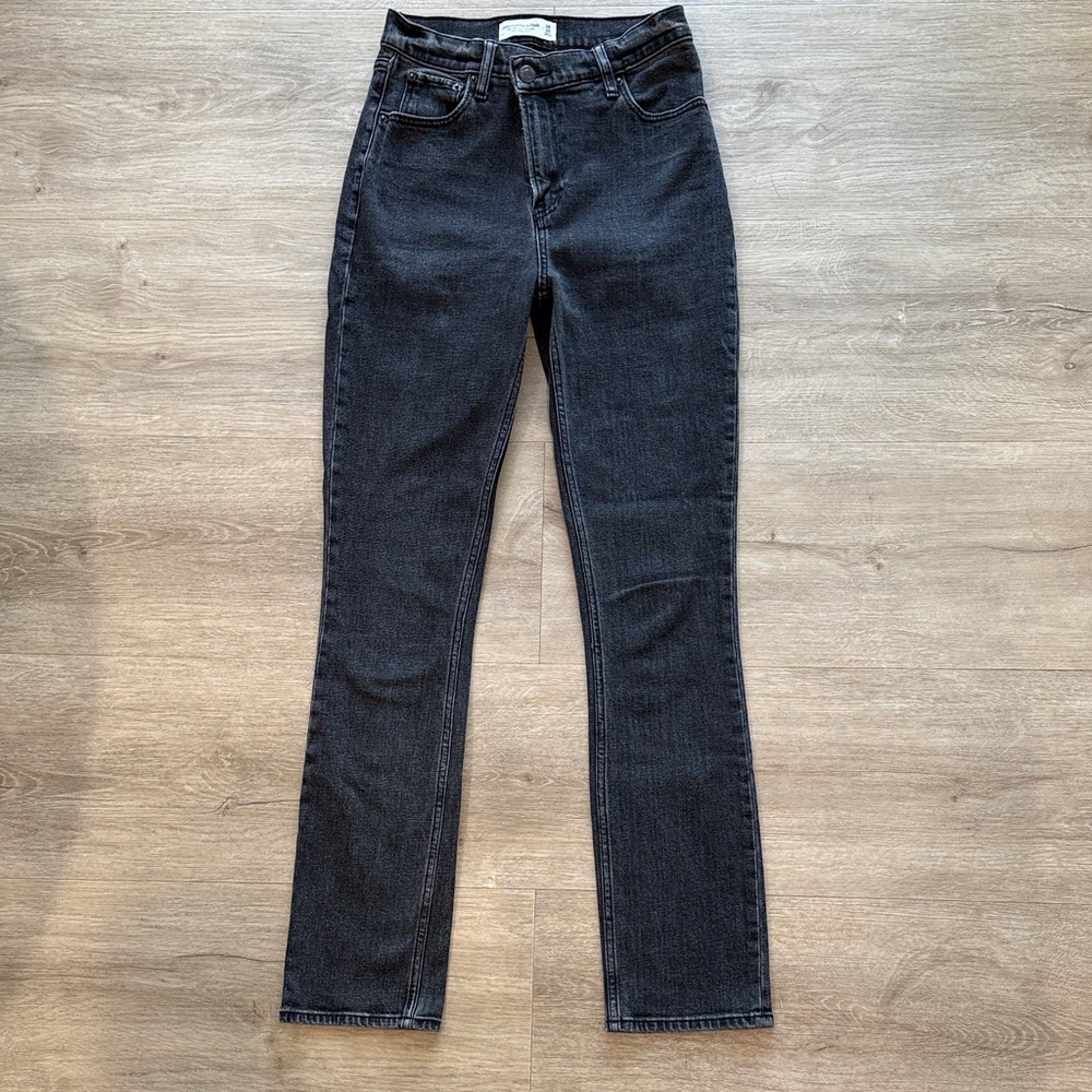 Abercrombie & Fitch 90s Slim Straight Ultra High Rise